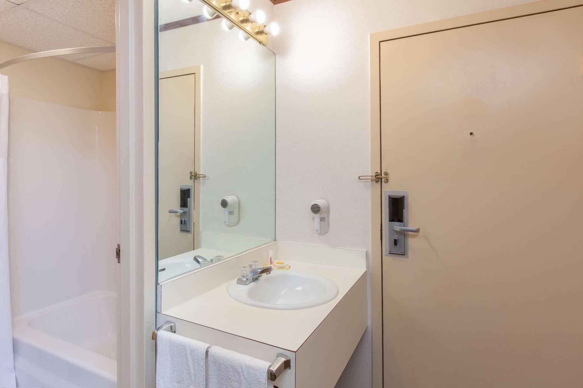 Schenectady Inn Dış mekan fotoğraf